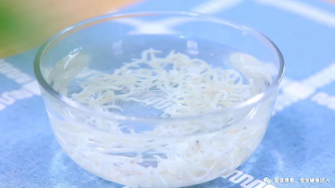 银鱼小面包  宝宝辅食食谱的做法图解2