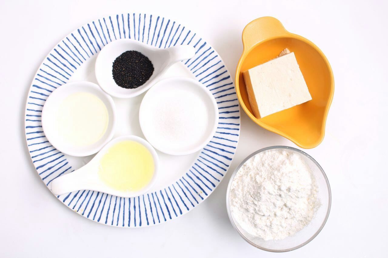 豆腐芝麻饼干 宝宝健康食谱的做法图解1