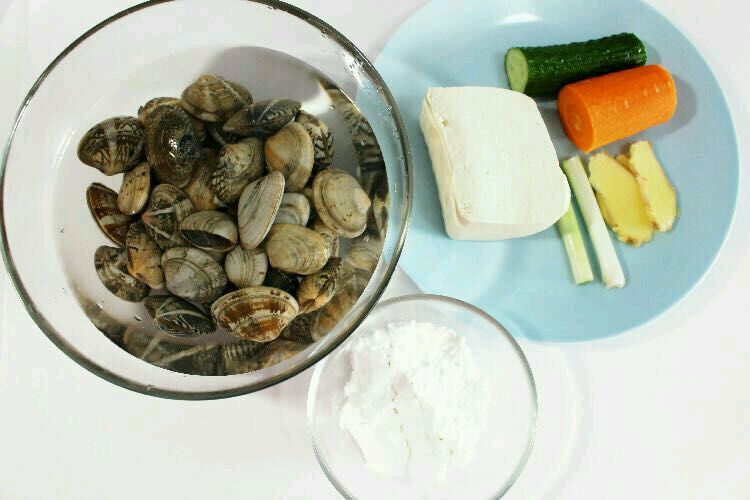 跟你说了多少遍，这个季节孩子要补锌！花蛤豆腐羹的做法图解1