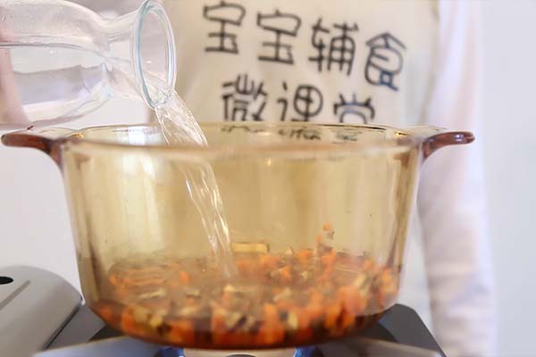 宝宝辅食微课堂  鸡肝杂蔬羹的做法图解10