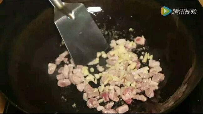 来一款家常经典款吧，简单快捷有营养！西葫芦冻豆腐烧肉的做法图解9