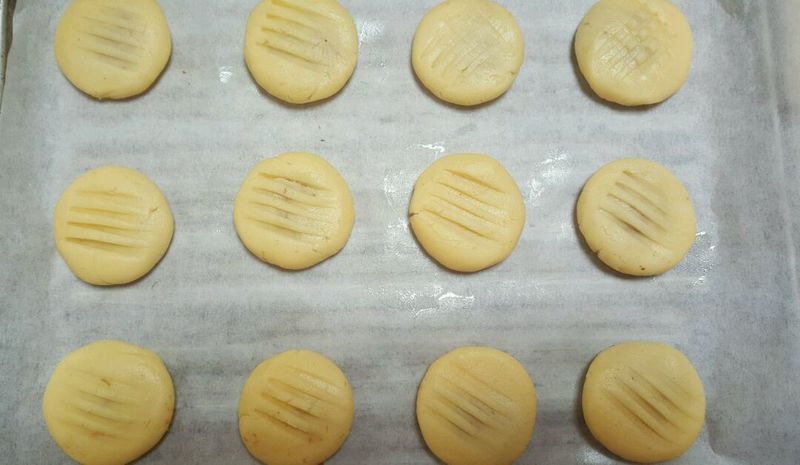 最健康又有营养的零食，是不是它？--肉松金丝小饼的做法图解8