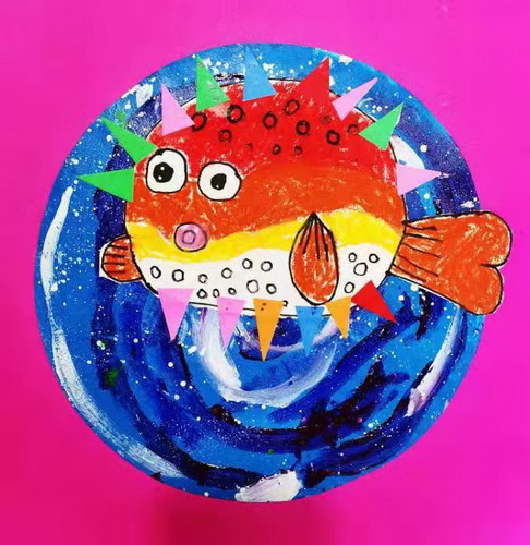 生气的河豚手绘插画