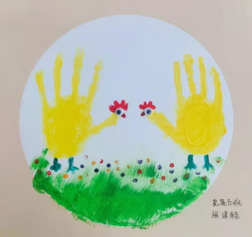 小鸡觅食儿童画创意