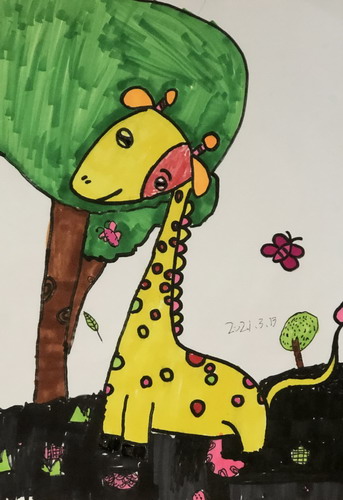 可爱的长颈鹿手绘画获奖