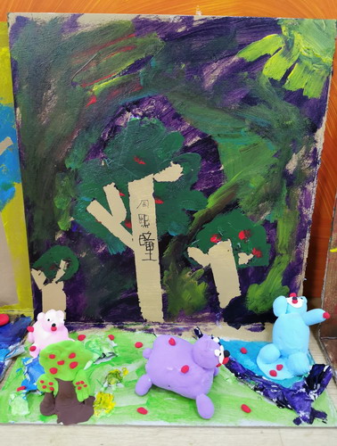 三只小熊摘果果画简单好看