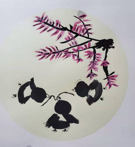 小鸡嬉戏手绘画