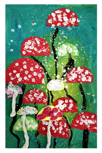 丛林中的小蘑菇一年级绘画