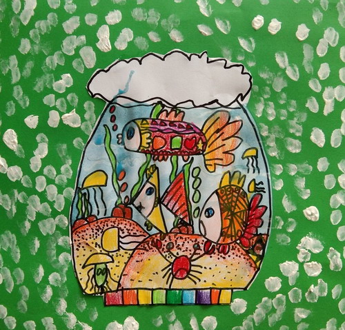 鱼缸里的鱼小学生绘画