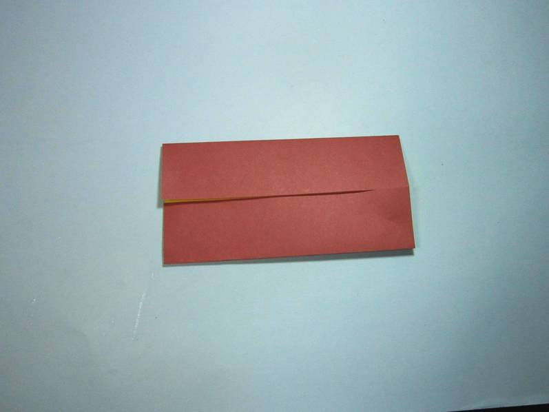 简易的手机支架的DIY折法图解